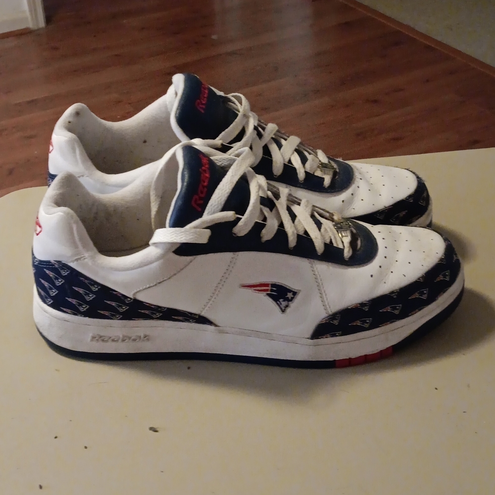 New England Patriots reebok shoes